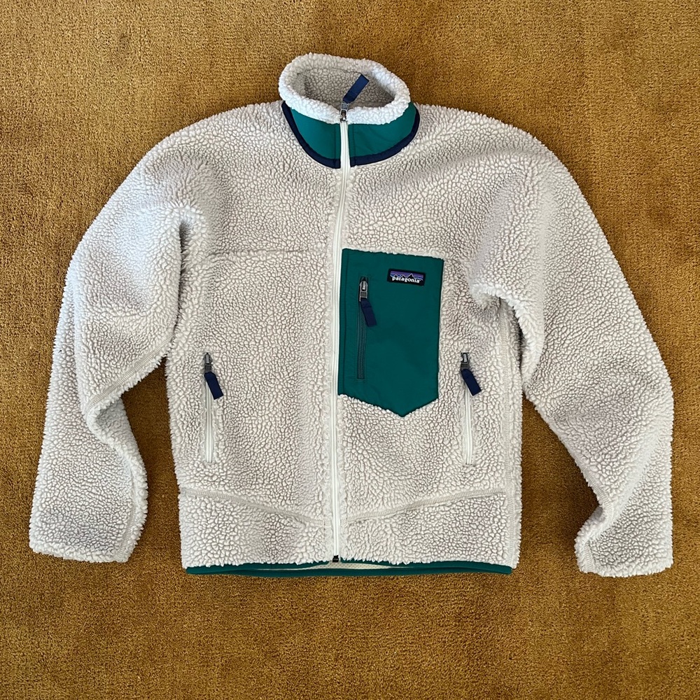 Patagonia Cream Sherpa Fleece Jacket with Teal Green Pocket